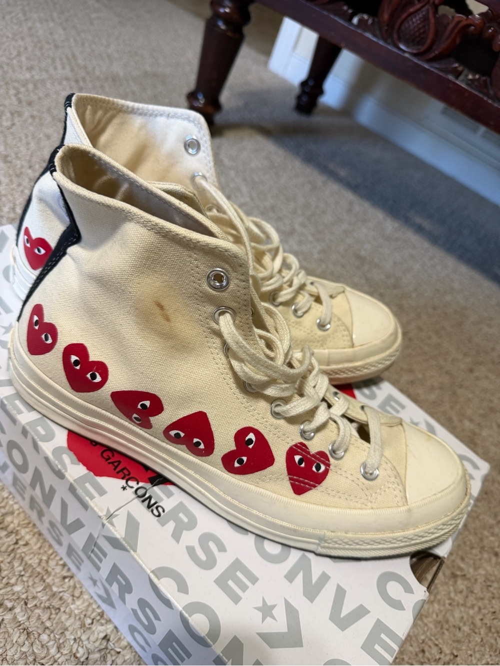 Converse Kids Cream High-Top Sneakers with Red Heart Motif